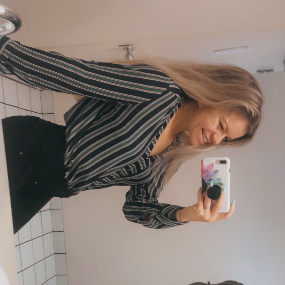 Meet your Posher, Danielle